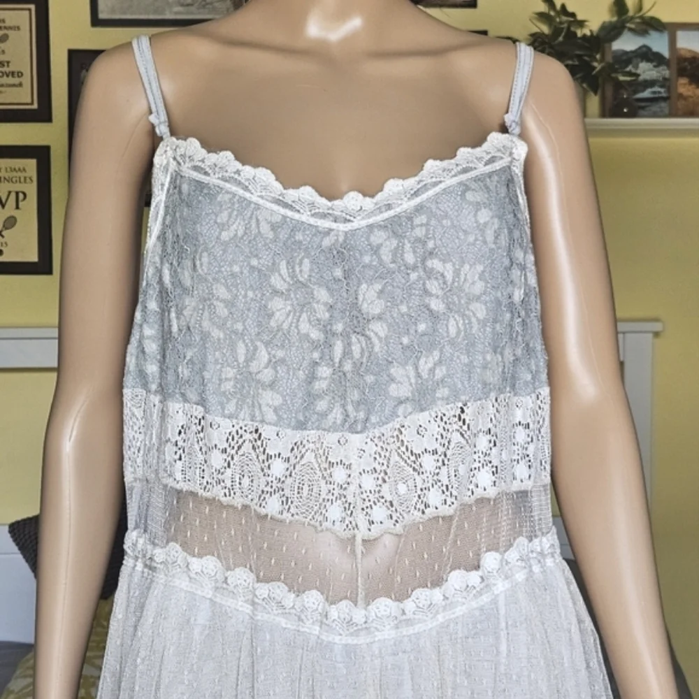 NWT Archer+Arrow Lace Overlay Midi Dress - Picture 3 of 16